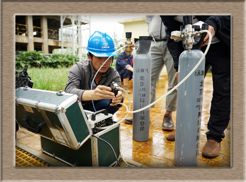 三等獎15拍攝地點：陸良   內(nèi)容：細節(jié)決定成?。罨矍冢?00.jpg